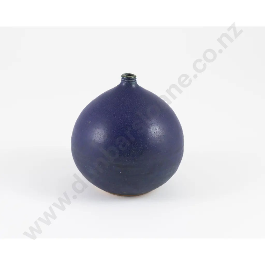 Len Castle Vase Image 1++