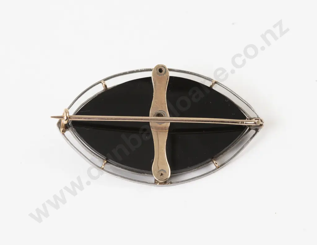 9ct White Gold Diamond Onyx and Cultured Pearl Brooch Image 1++