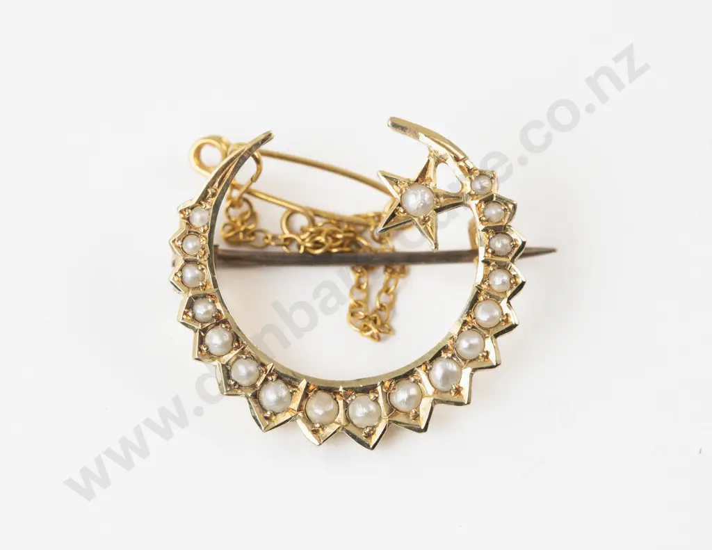 Victorian 15ct Seed Pearl Crescent Brooch Image 1++