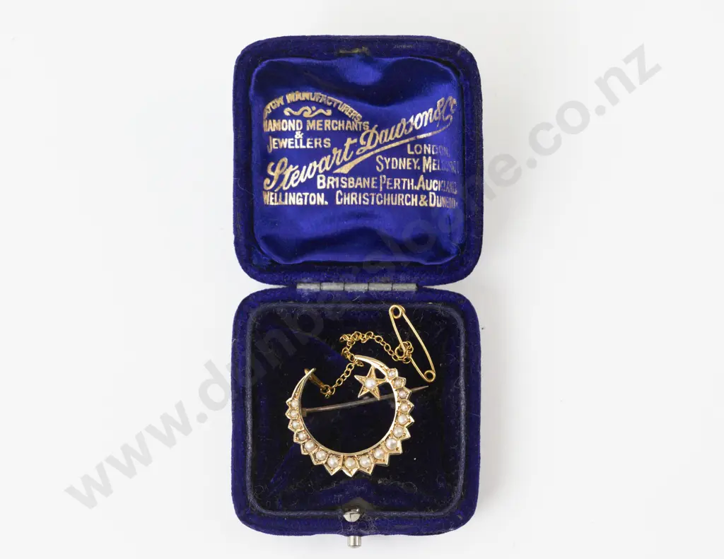 Victorian 15ct Seed Pearl Crescent Brooch Image 1++