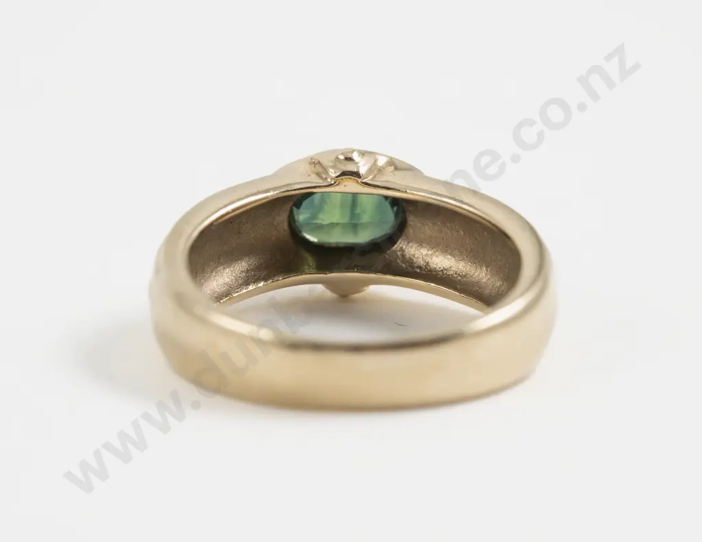 18ct Single Stone Emerald Fancy Band Ring Image 1++