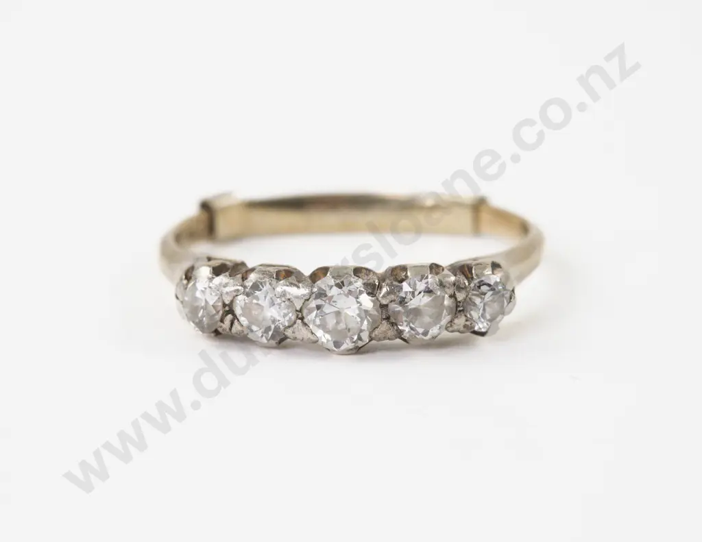 18ct Five Stone Diamond Ring Image 1++