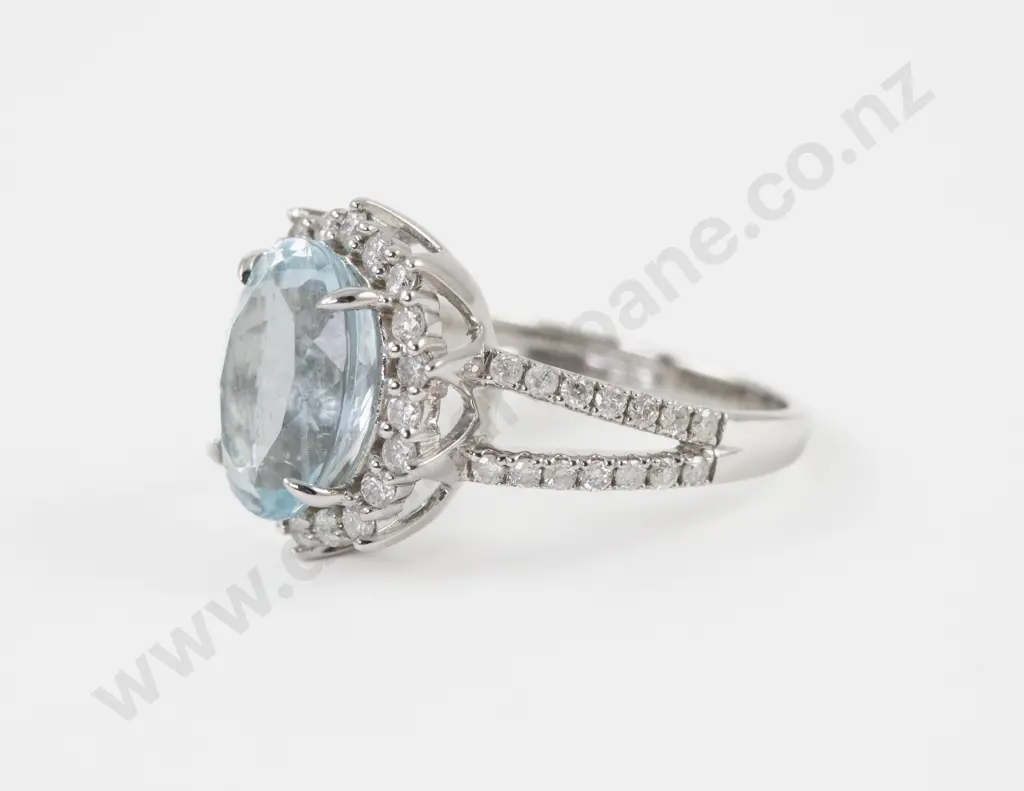 14ct White Gold 49Stone Aquamarine and Diamond Cluster Ring Image 1++