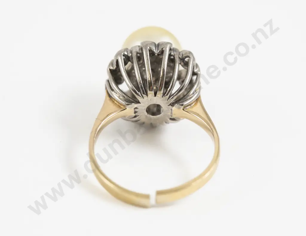18ct 19Stone Diamond and Cultured Pearl Cluster Ring Image 1++