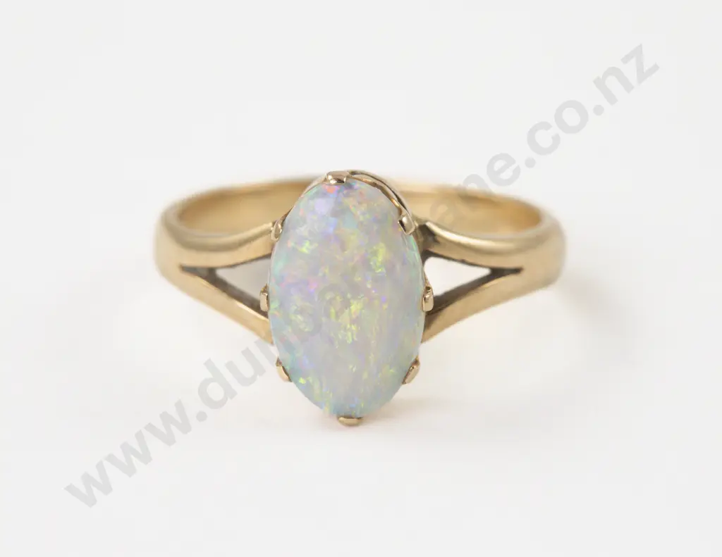 18ct Single Stone Opal Ring Image 1++