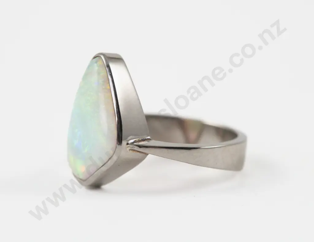 NZ Jeweller Tony Williams 18ct White Gold Single Opal Ring Image 1++