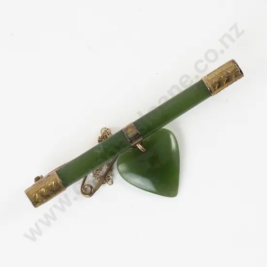 NZ 9ct Mounted Greenstone Heart Pendant Bar Brooch