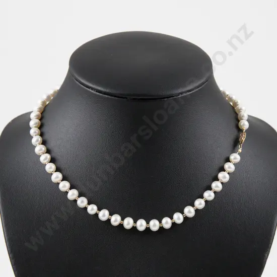 Single Strand Uniform Fresh Water Pearl Necklace