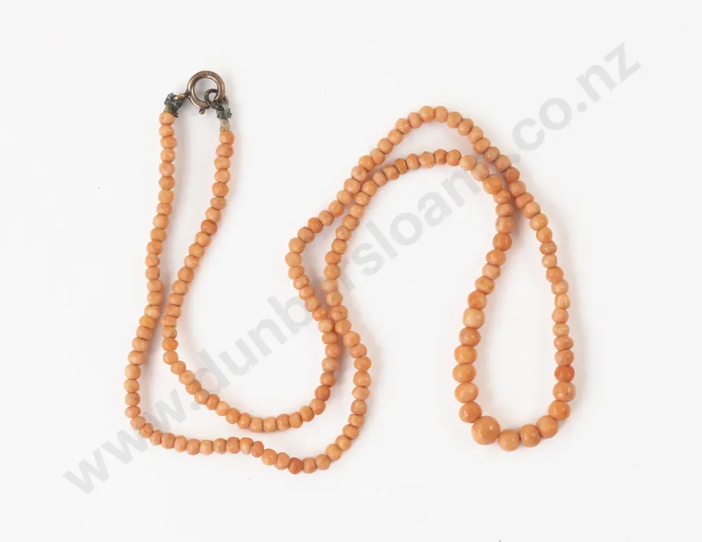 Vintage Single Strand Graduated Coral Necklace Image 1++