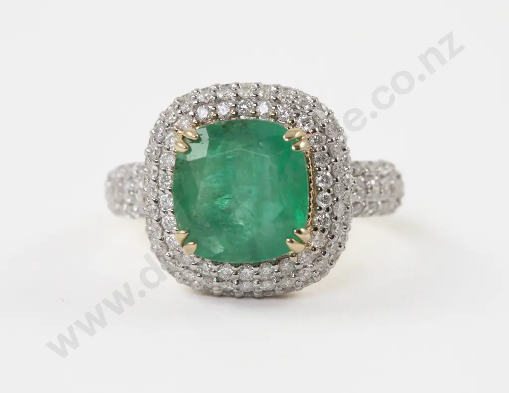 14ct 157Stone Emerald and Diamond Cluster Ring Image 1++