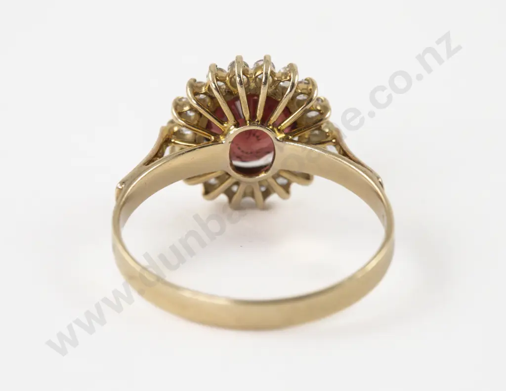 18ct 19Stone Garnet and Cubic Zirconia Cluster Ring Image 1++
