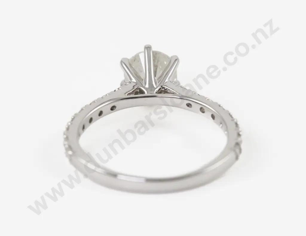 14ct White Gold 19Stone Diamond Ring Image 1++