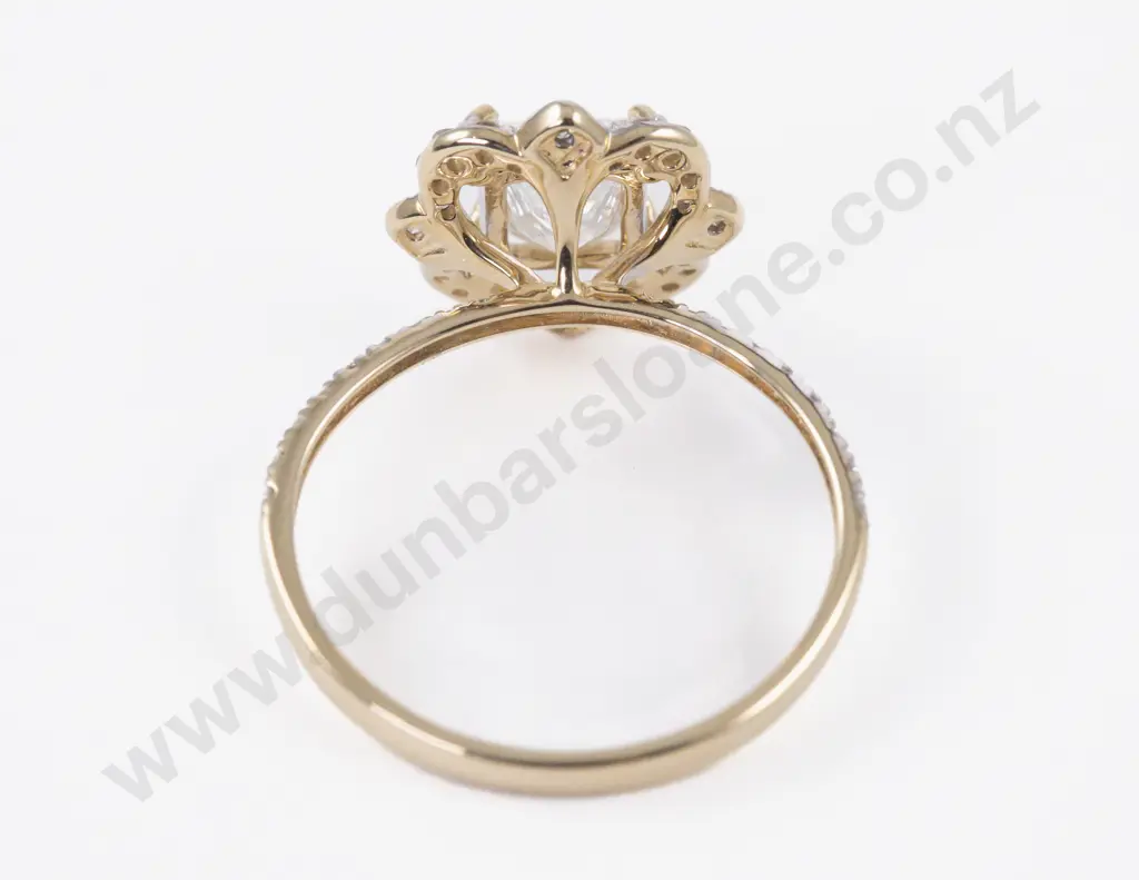 14ct 43Stone Diamond Cluster Ring Image 1++