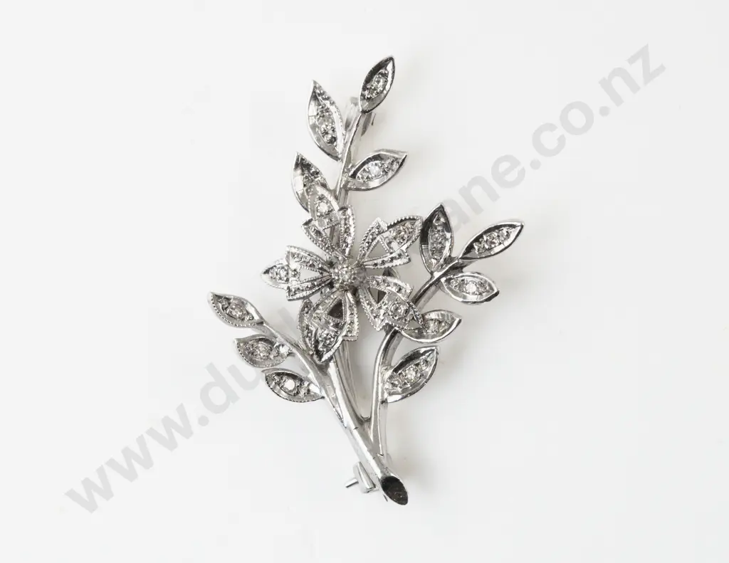 14ct White Gold 18Stone Diamond Floral Spray Brooch Image 1++
