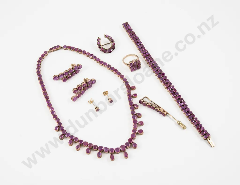 All Ruby and Gold Suite Image 1++
