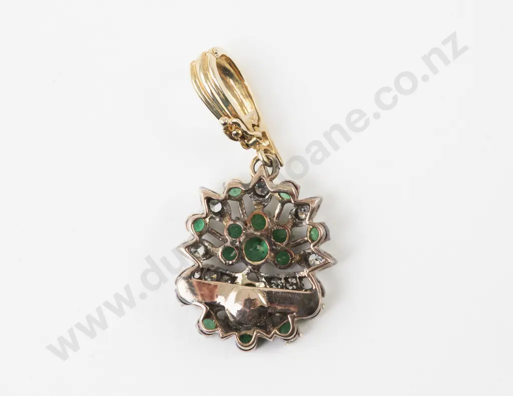 14ct 30Stone Emerald and Diamond Cluster Pendant Image 1++
