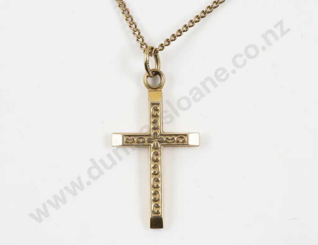 9ct Engraved Cross Pendant Image 1++