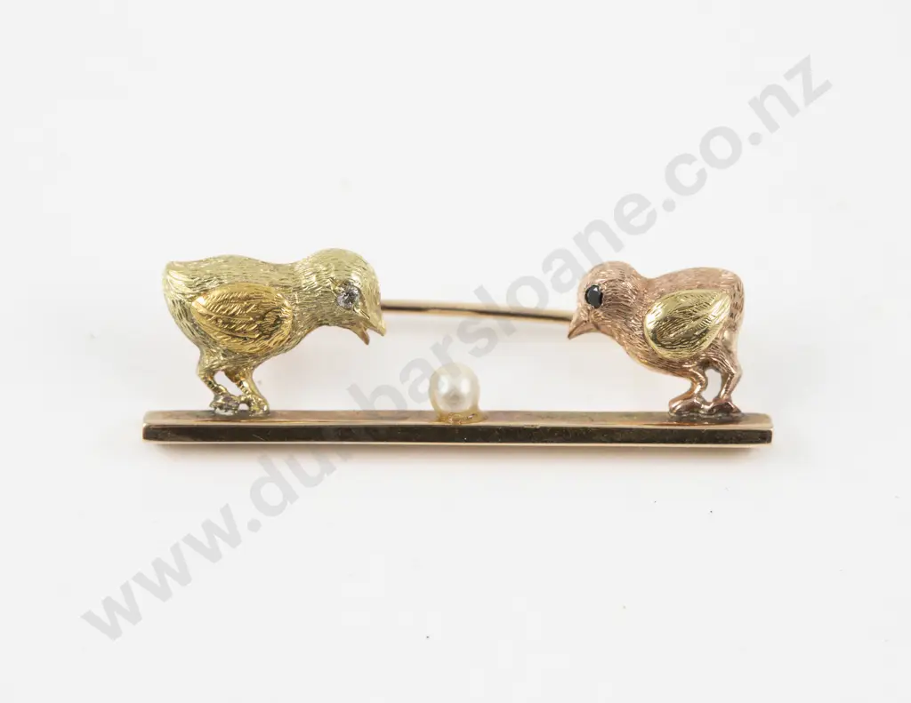 9ct Yellow and Rose Gold Chick Bar Brooch Image 1++