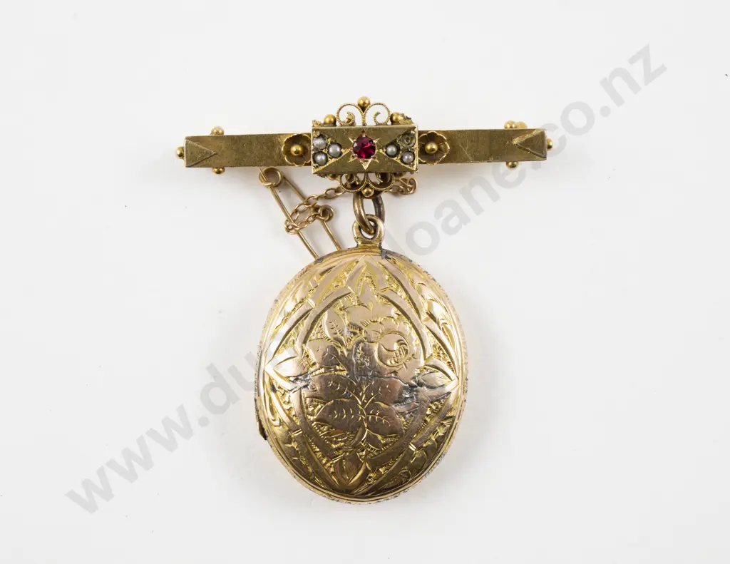 Victorian 9ct Oval Photo Locket on Six Stone Garnet and Seed Pearl Bar Brooch Image 1++