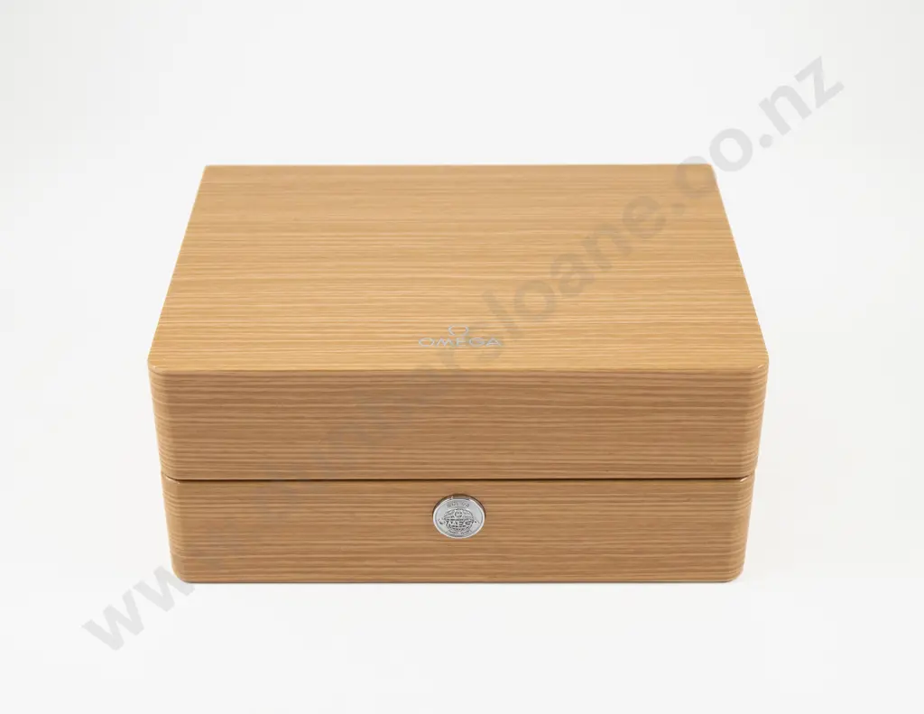 Omega Polished Wooden Presentation Box Image 1++