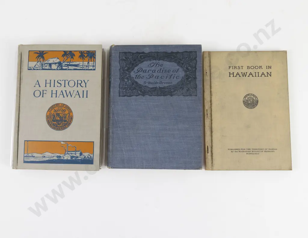 3 Hawaiian Volumes Image 1++