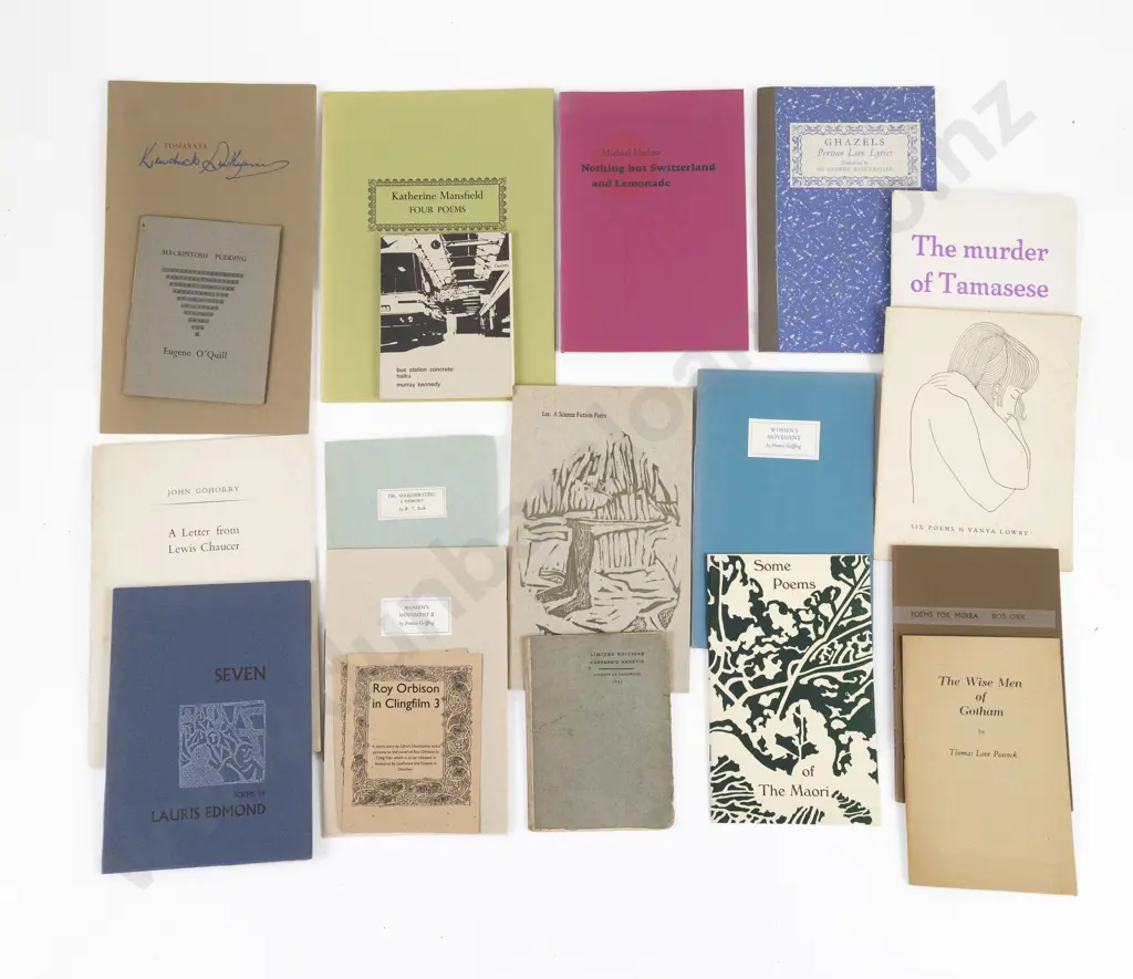 Small Group Of NZ & Other Poetry Booklets Image 1++