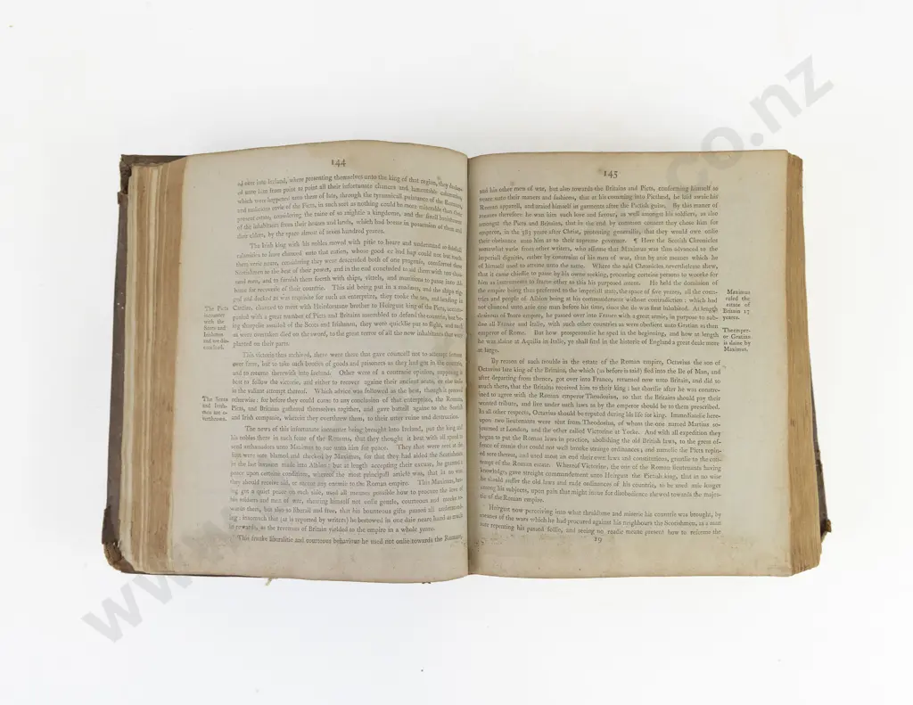 Hollinshead, Raphael, The Scottish Chronicle, (2 Vols in 1, 1805) Image 1++
