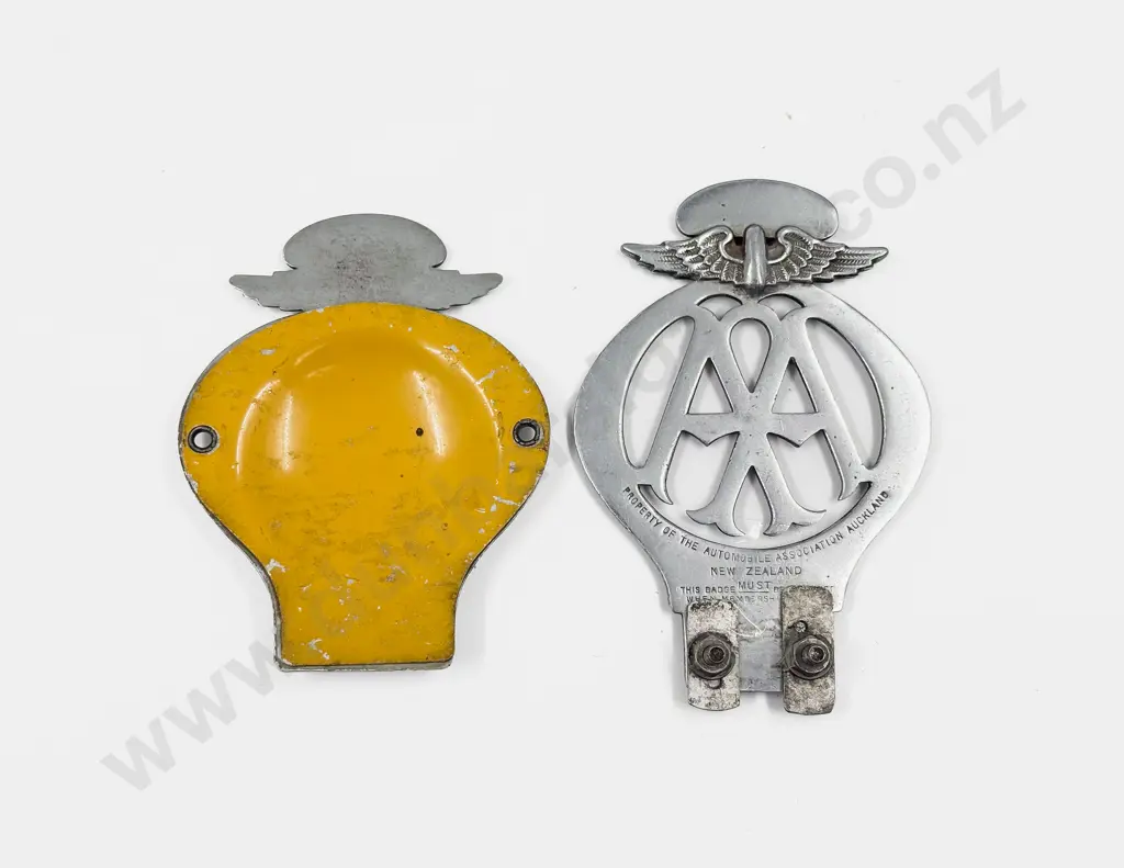 Two C1938-50 NZ Automobile Association AA Chrome Plated Car Badges Image 1++