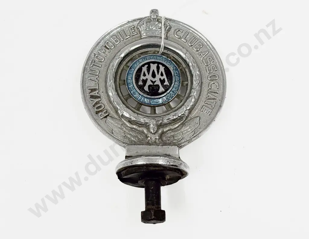 Vintage AAA Royal Automobile Club Associate Auckland Car Badge Image 1++