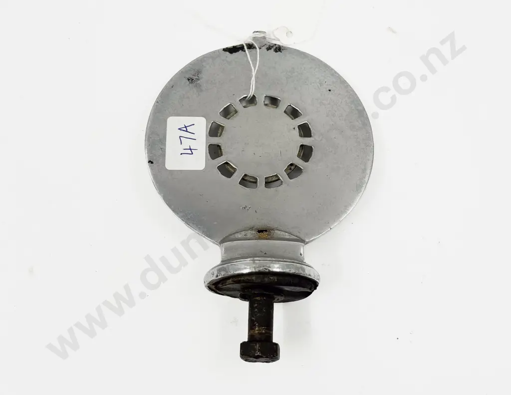 Vintage AAA Royal Automobile Club Associate Auckland Car Badge Image 1++