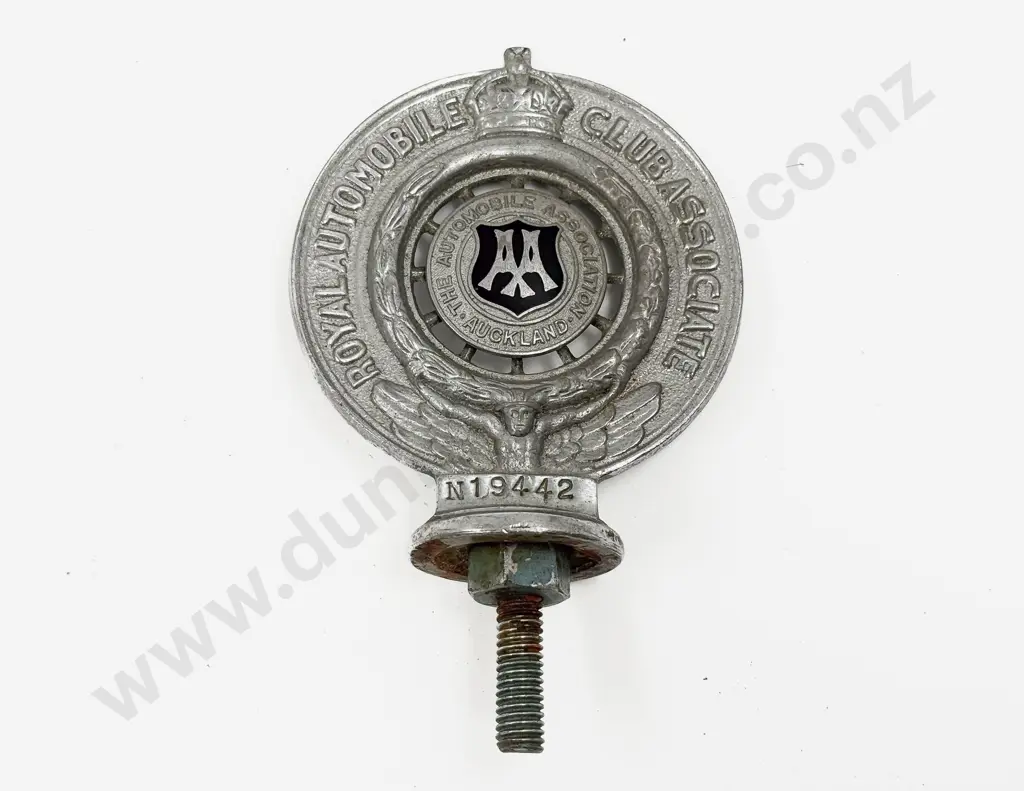 Vintage AA Royal Automobile Club Associate Auckland Car Badge Image 1++