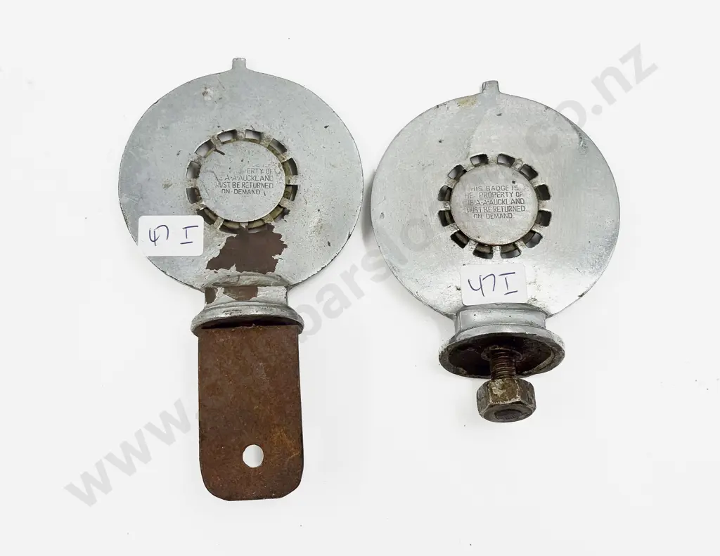 Two Vintage AA Royal Automobile Club Associate Auckland Car Badges Image 1++