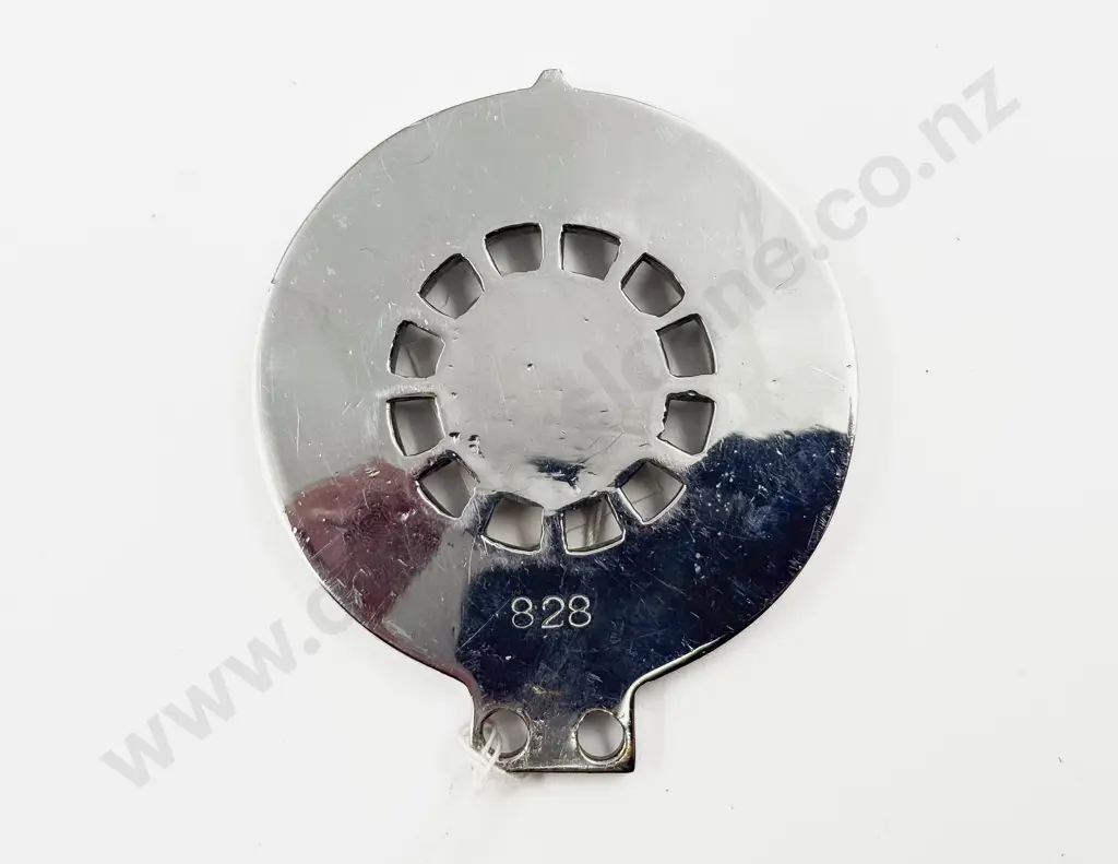 Vintage AA Royal Automobile Club Associate Wanganui Car Badge Image 1++