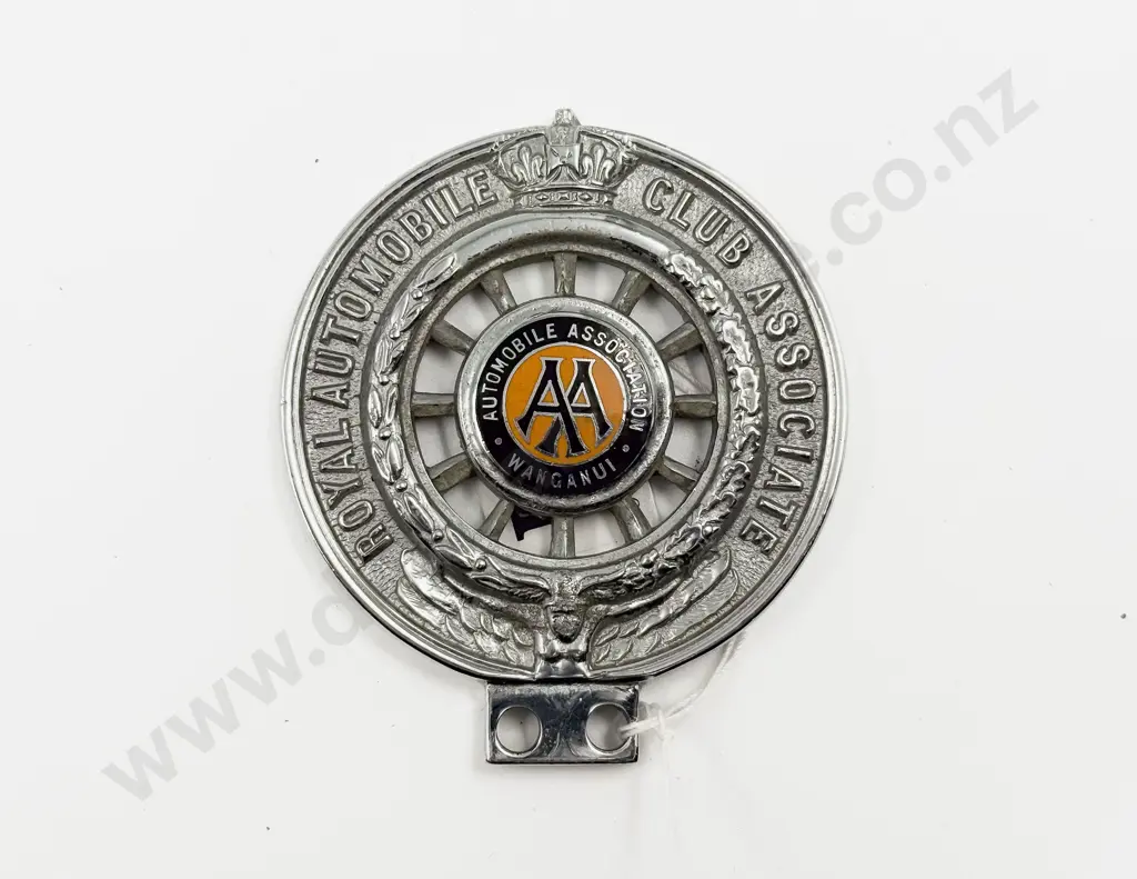 Vintage AA Royal Automobile Club Associate Wanganui Car Badge Image 1++