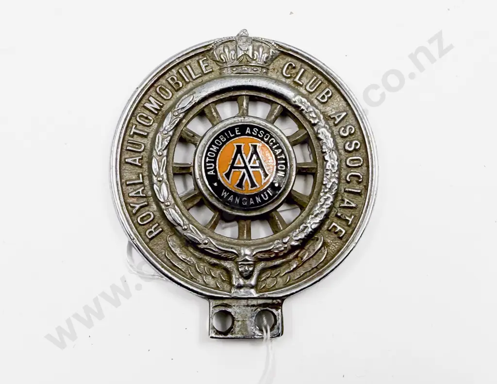 Vintage AA Royal Automobile Club Associate Wanganui Car Badge Image 1++