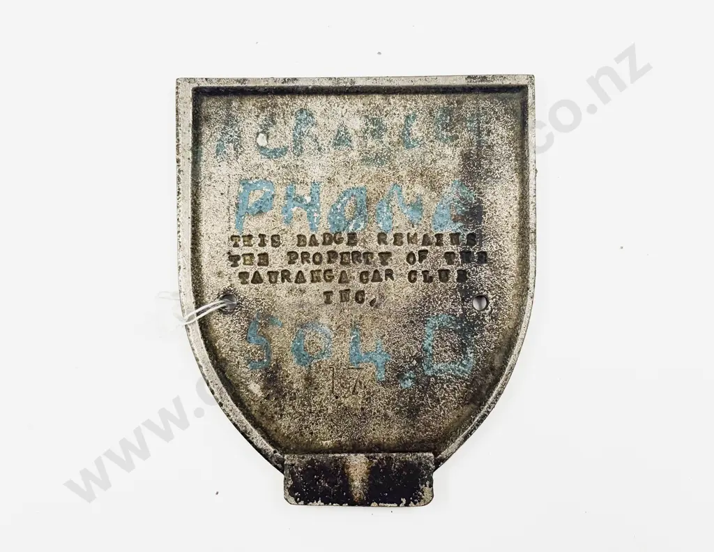Vintage Tauranga Car Club Shield Badge Image 1++