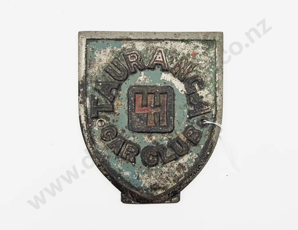 Vintage Tauranga Car Club Shield Badge Image 1++