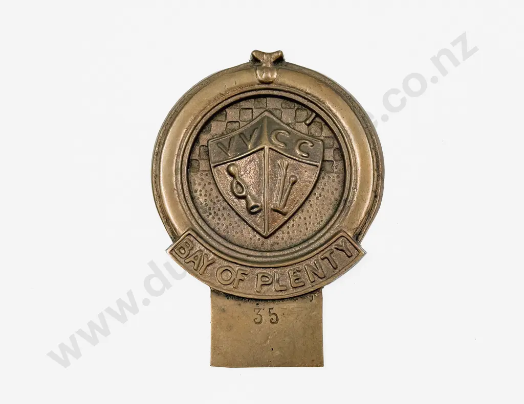 Vintage Bay of Plenty Car Club Crest/Shield Badge Image 1++