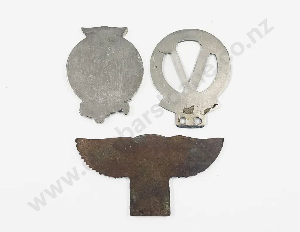 50years Anniversary Rally NZ 1996 - The Veteran & Vintage Car Club Auckland Badge and Car Club Image 1++