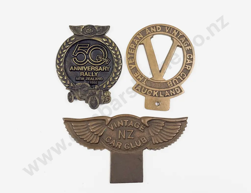 50years Anniversary Rally NZ 1996 - The Veteran & Vintage Car Club Auckland Badge and Car Club Image 1++