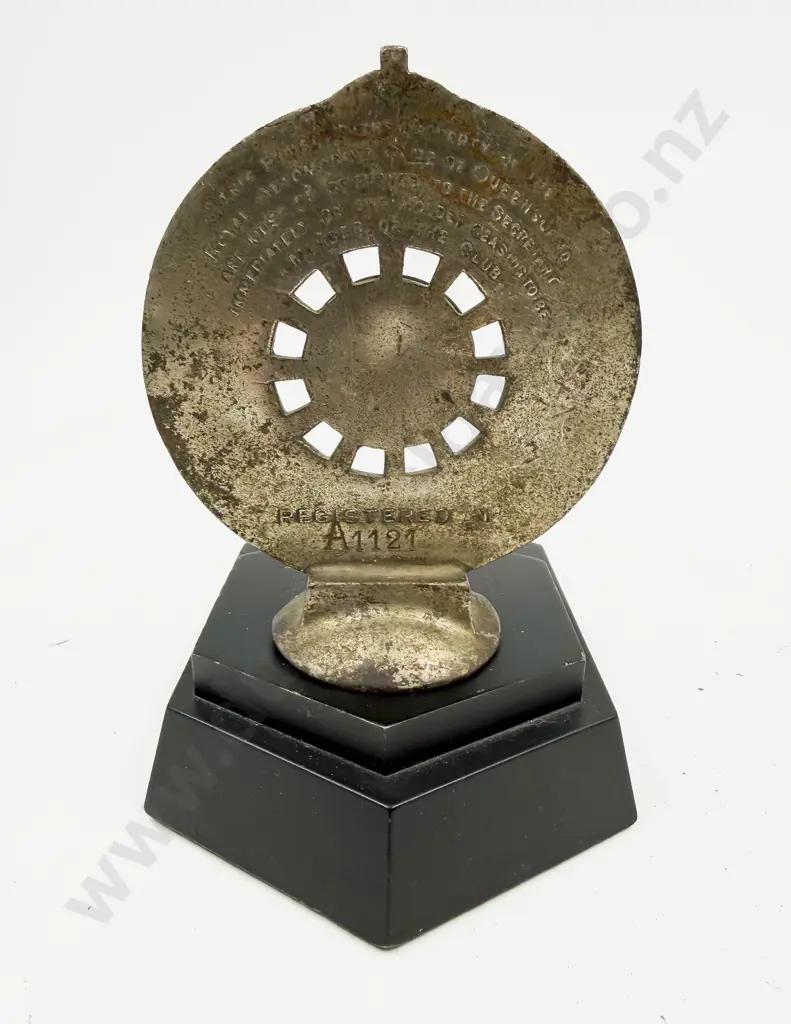 Vintage Royal Automobile Club Associate Queensland Pedestal Mounted Badge Image 1++