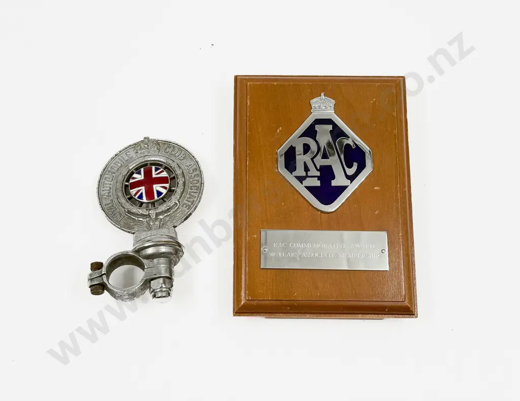 RAC 50Years Associate Membership Plaque with 1932-37 Type 6 RAC Badge Image 1++