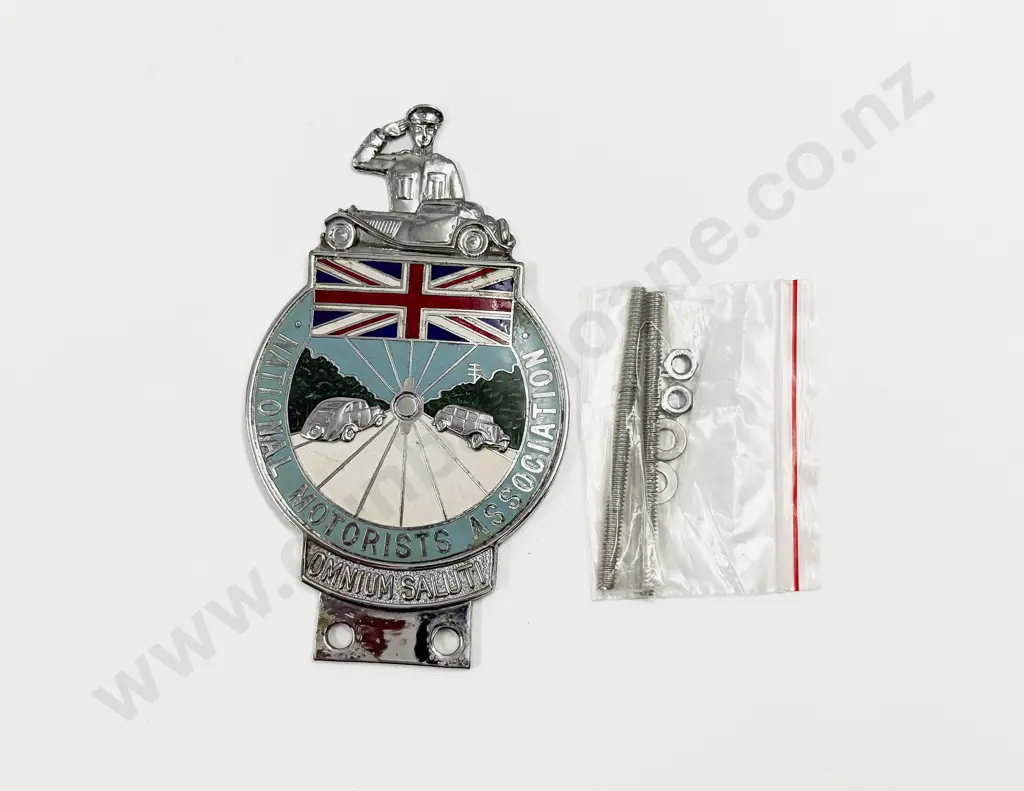 C1930's National Motorists Association Enamel Badge by Collins of London Image 1++
