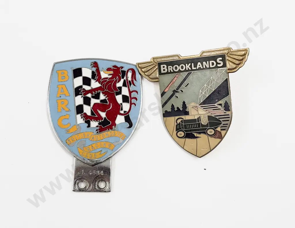 Reproduction Brooklands Car Badge and BARC #4684 Badge Image 1++