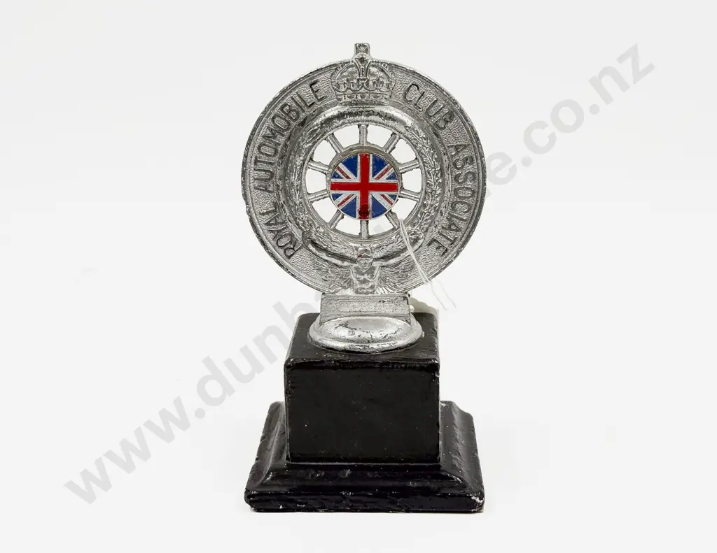 Royal Automobile Club Associate Car Badge with Union Jack Flag Image 1++