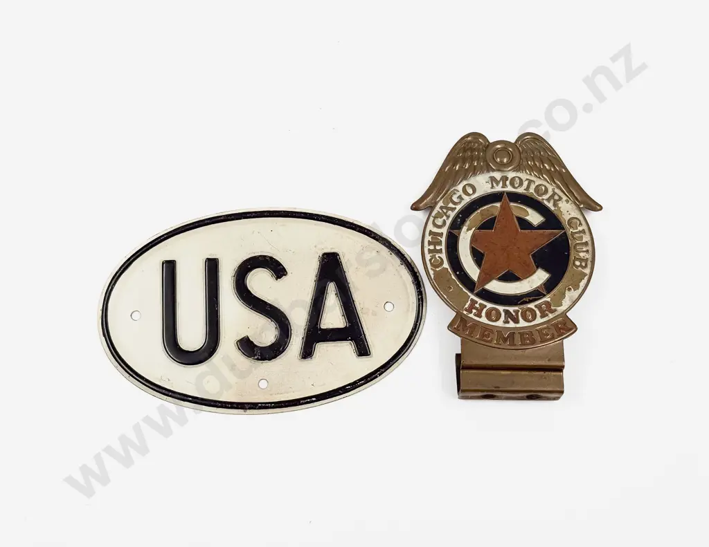 Chicago Motor Club Honor Member License Plate Topper Badge with USA Touring Plate Image 1++