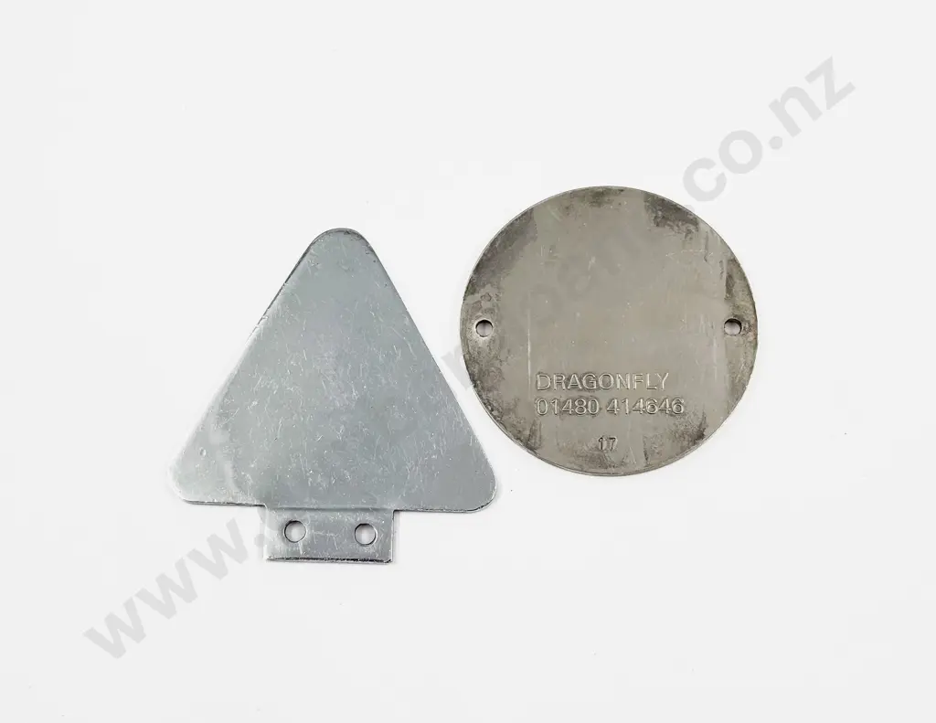 Jaguar Drivers Club Ecosse Car Badge and The Vintage Sports Car Club Badge Image 1++