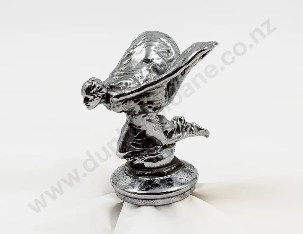 Rolls-Royce Kneeling Spirit of Ecstasy Mascot Image 1++