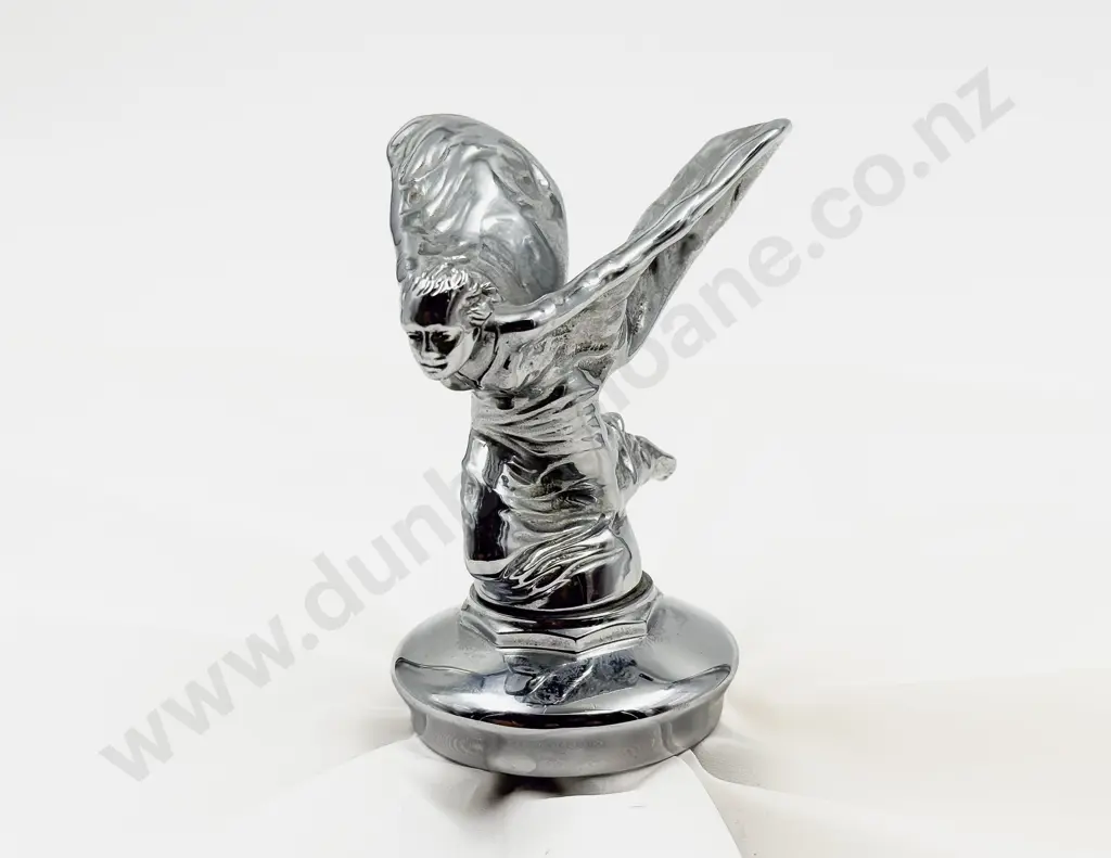 Rolls-Royce Kneeling Spirit of Ecstasy Mascot Image 1++