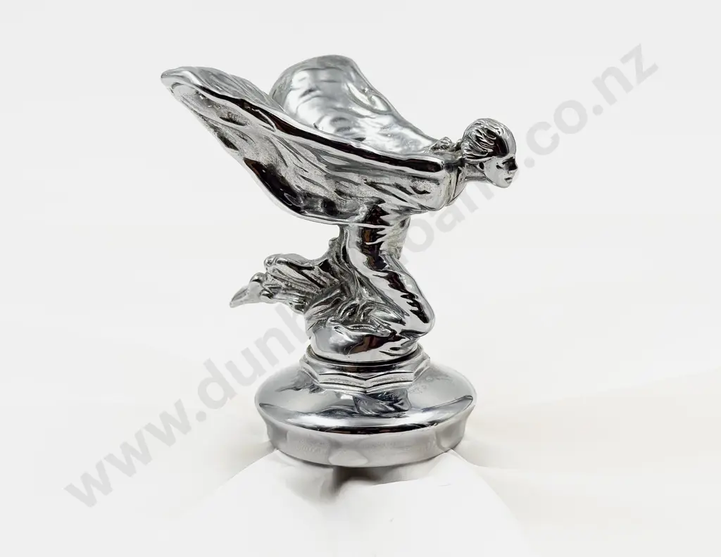 Rolls-Royce Kneeling Spirit of Ecstasy Mascot Image 1++